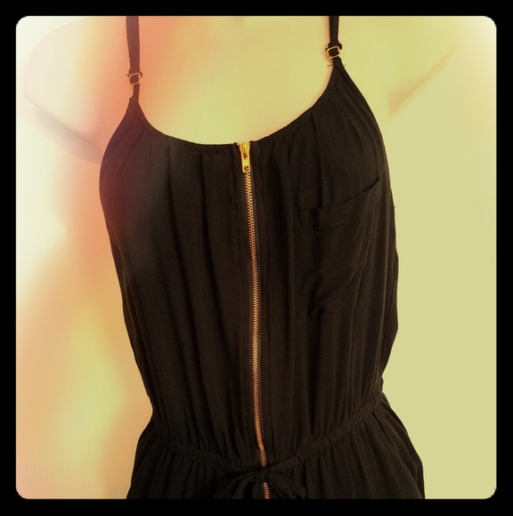 Slimming black and gold jumpsuit - Picture 1 of 6